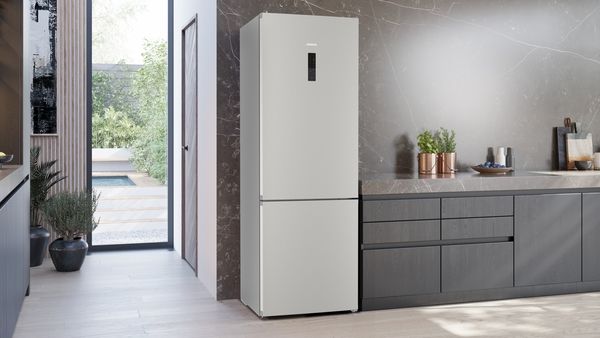 Siemens KG49NXIDF Freestanding Fridge Freezer in Brushed Steel anti-fingerprint