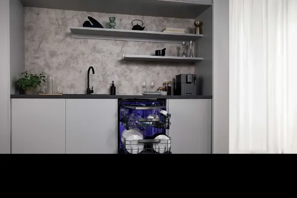 Haier XS 4A4M4BB-80 Built In Dishwasher - 14 Place Settings
