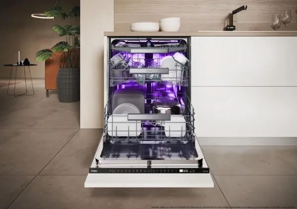 Haier XS 4A4M4BB-80 Built In Dishwasher - 14 Place Settings