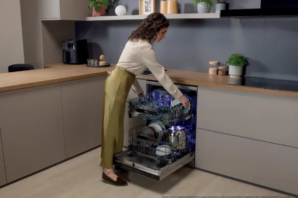Haier XS 4A4M4BB-80 Built In Dishwasher - 14 Place Settings