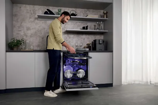 Haier XS 4A4M4BB-80 Built In Dishwasher - 14 Place Settings