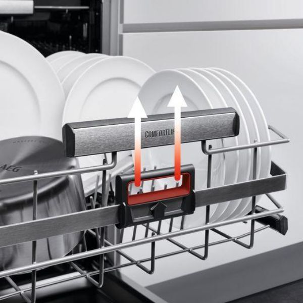 AEG FFB93807PM 9000 ComfortLift® Full Size Dishwasher Stainless Steel_ComfortLift Lower Basket