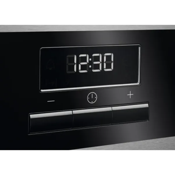 AEG CCX6540ACB 5000 SurroundCook 60cm Freestanding Electric Ceramic Cooker Black_Control Panel Detail