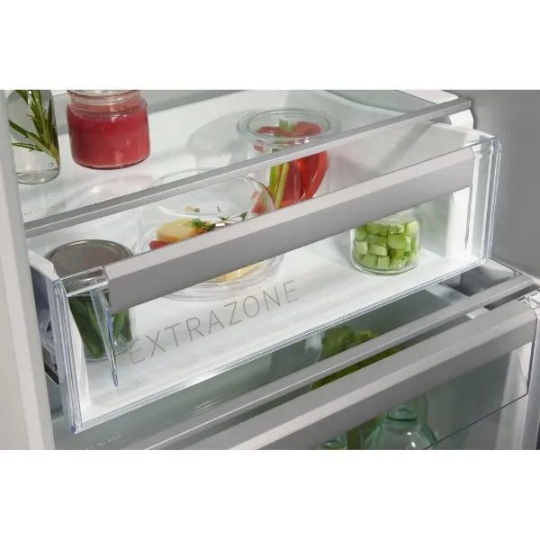AEG NSK6D181EC 6000 Integrated Larder Fridge_ExtraZone Drawer Detail