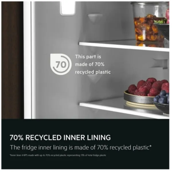 AEG NSK9Z181EC 9000 LongFresh Integrated Larder Fridge_Shelf Detail