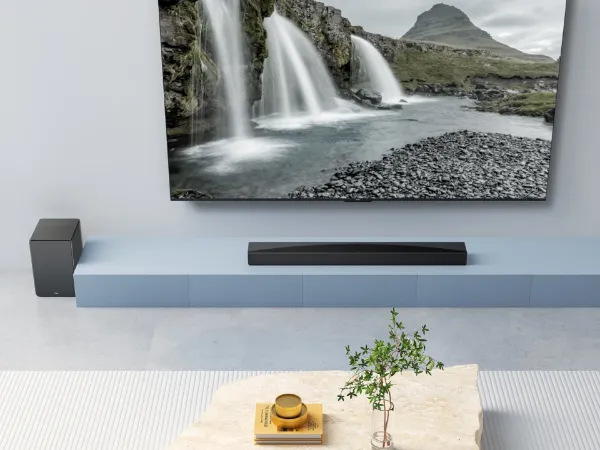 TCL Q65H 5.1 soundbar with Dolby Atmos & Ray Danz technologies - Black_room view