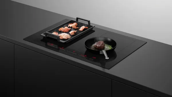 Fisher & Paykel CI804ZZDTB5 Induction Hob - Black_in use