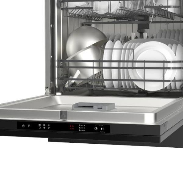 CDA CDI6100 60cm Integrated Dishwasher_Angled View
