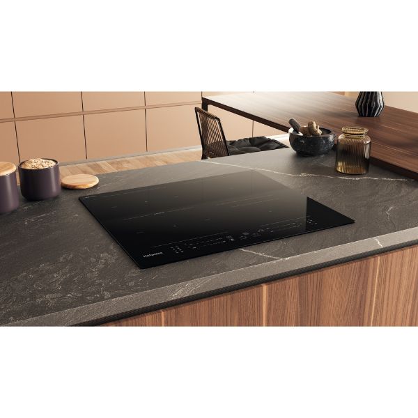 Hotpoint TS 3560F CPNE Easy Clean CleanProtect Induction Hob 60cm demo