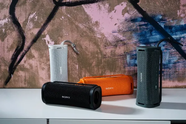 Sony SRSULT10W.CE7 Wireless Bluetooth Speaker - White_colours