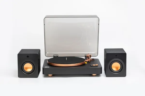 Mitchell Acoustics uStream Groove Turntable with Speakers_open
