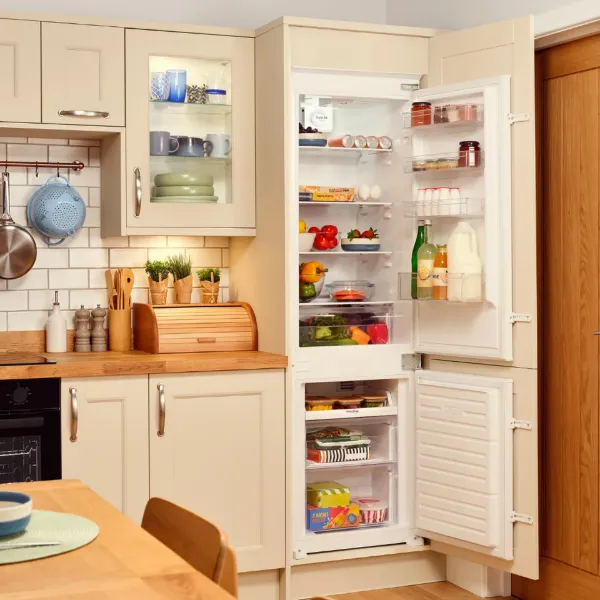 Sensis RFCMBI015470EW 54cm 70/30 Built InFrost Free Fridge Freezer - White_room view 2
